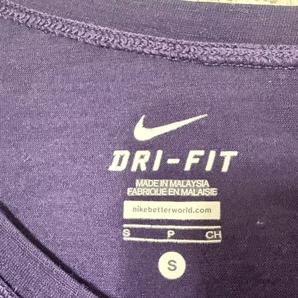 Women’s dark purple Nike Dri-fit athletic running shirt size small - Picture 5 of 8